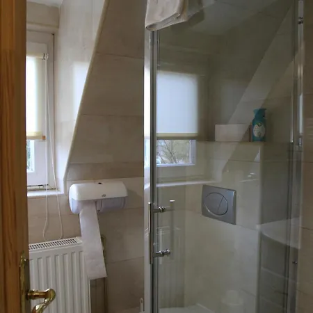 Zenit Panzió Alojamento de Acomodação e Pequeno-almoço Miskolc