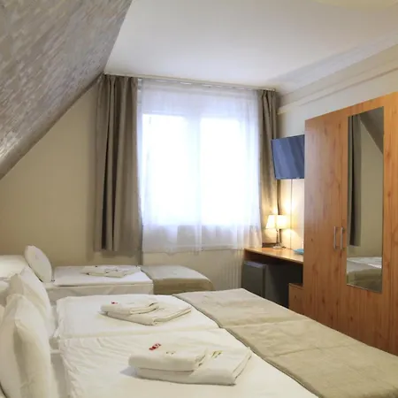 Zenit Panzio Couette-café