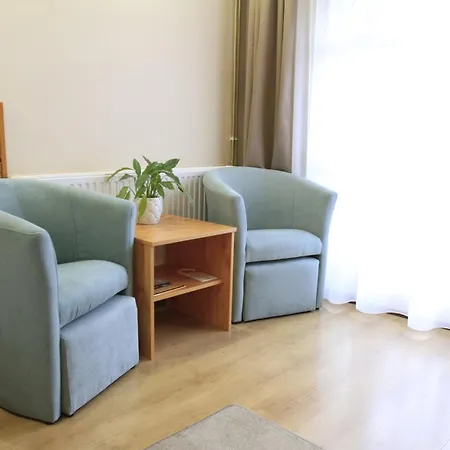 Couette-café Zenit Panzio Miskolc